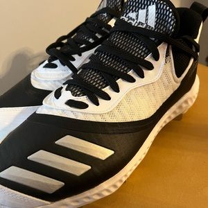 “ICON V Bounce Iced Out” Adidas Baseball Cleats